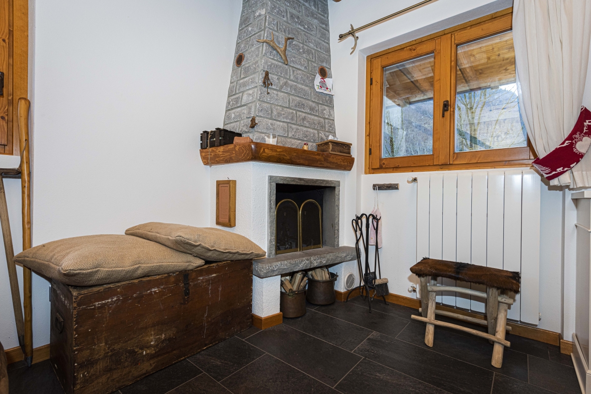 Chalet montagna camino