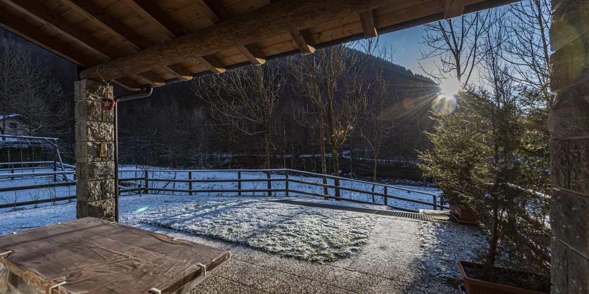 Chalet montagna porticato2